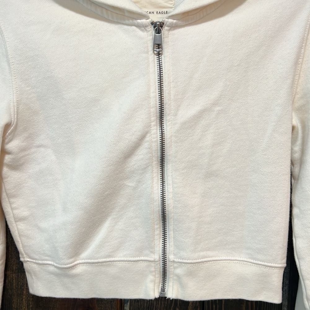 American Eagle Cream Cropped Hooded Jacket S Full Zip Preppy Minimalist Capsule - Picture 4 of 10